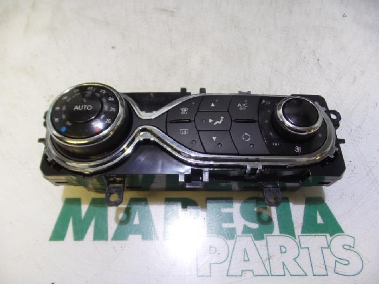 Renault - Captur - Panneau de commandes chauffage