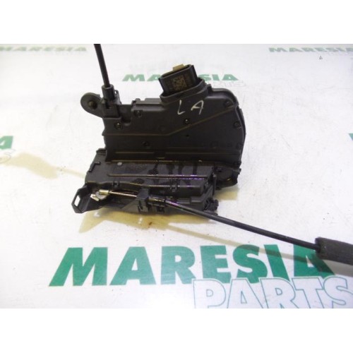 Renault - Captur - Rear door lock mechanism 4-door, left