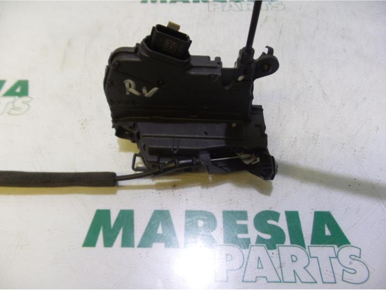 Renault - Captur - Front door lock mechanism 4-door, right