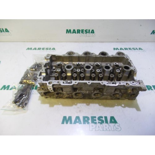 Peugeot - 307 - Cylinder head