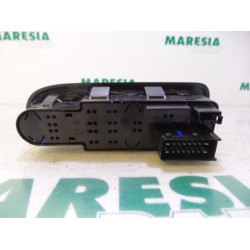 Citroen - C3 - Multi-functional window switch