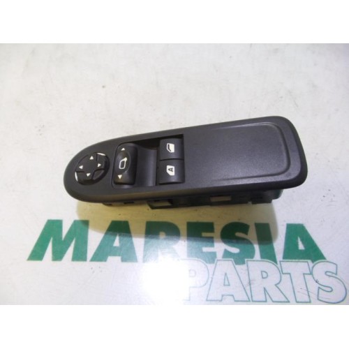 Citroen - C3 - Multi-functional window switch