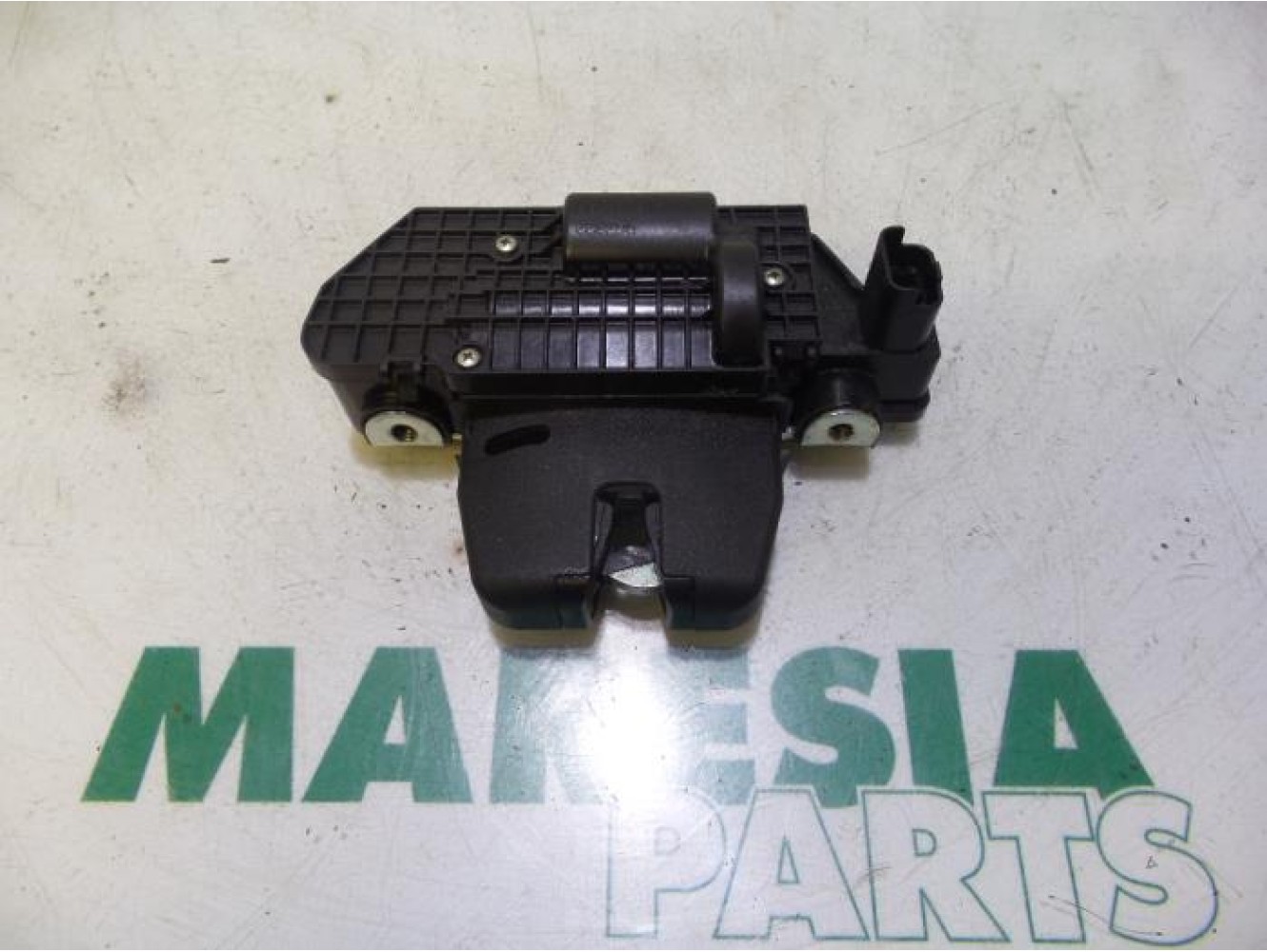 Citroen - C3 - Tailgate lock mechanism