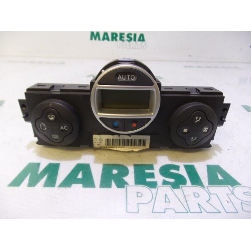 Renault - Megane Scenic - Heater control panel