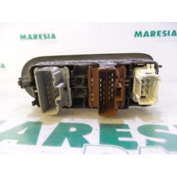 Renault - Megane Scenic - Multi-functional window switch