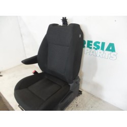 Peugeot - 5008 - Seat, left
