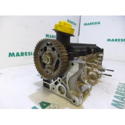 Renault - Megane Scenic - Cylinder head