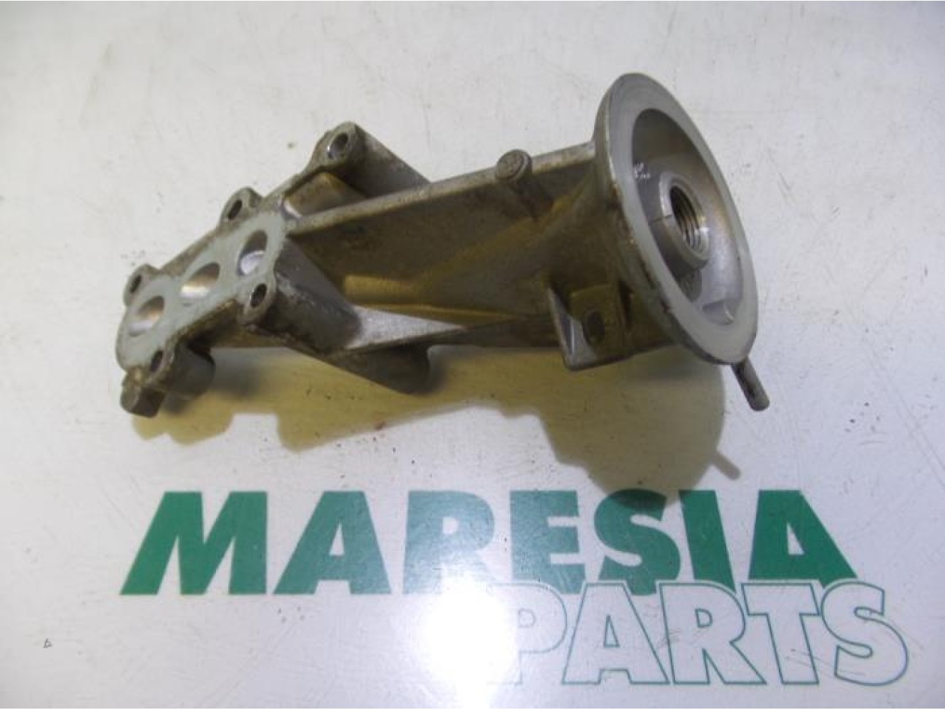 Peugeot - 607 - Support filtre à huile