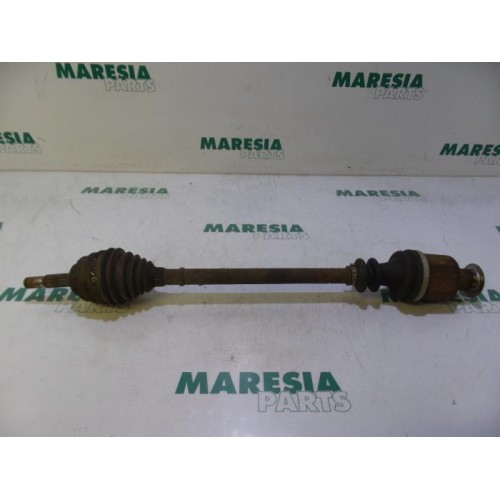 Renault - Kangoo - Front drive shaft, right