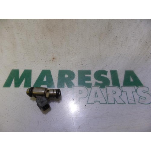 Renault - Clio - Injector (petrol injection)