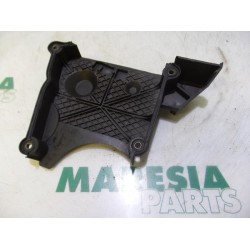 Renault - Clio - Timing cover