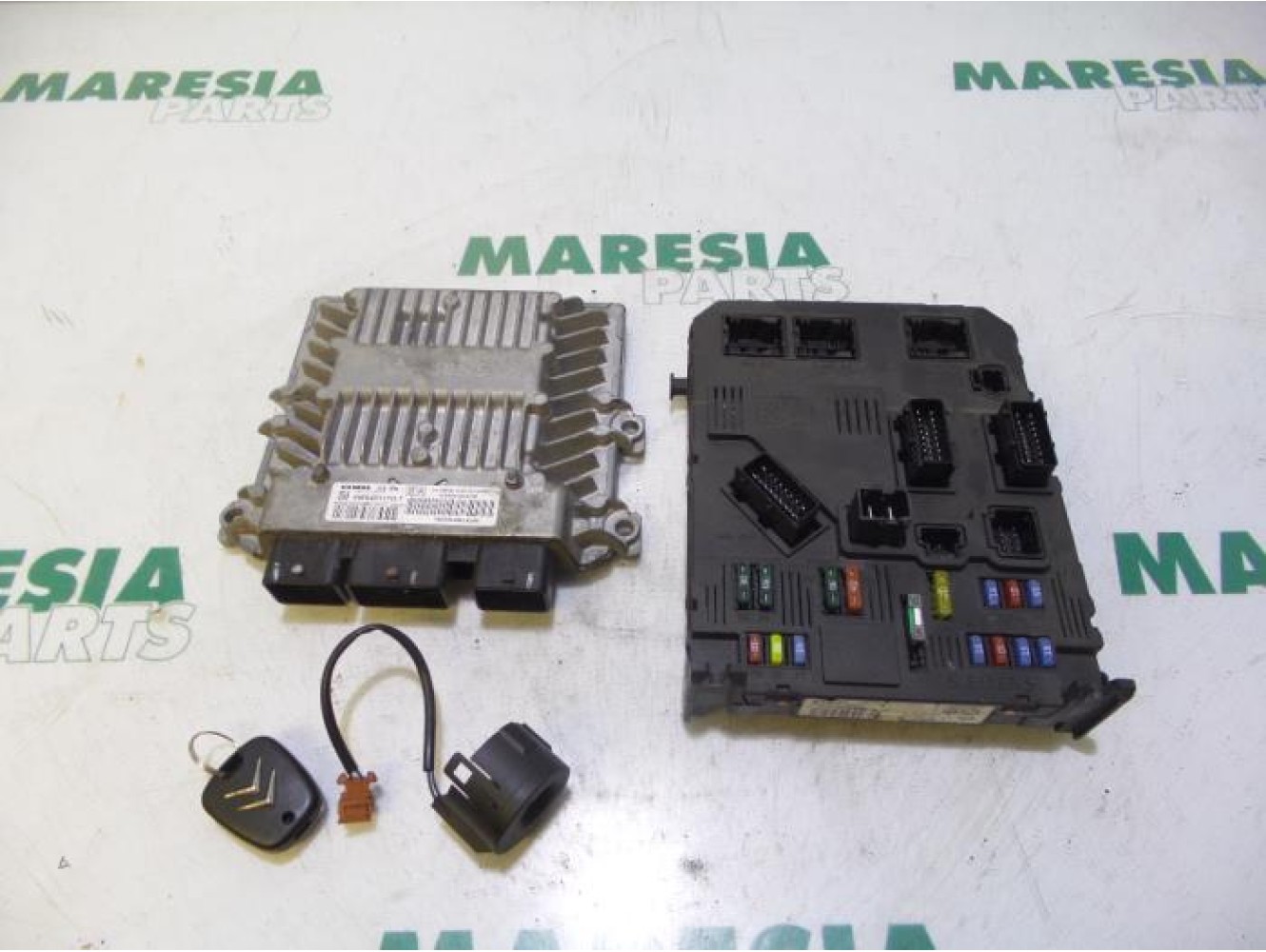 Citroen - Pluriel - Engine management computer