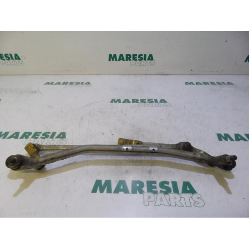 Citroen - Pluriel - Wiper mechanism
