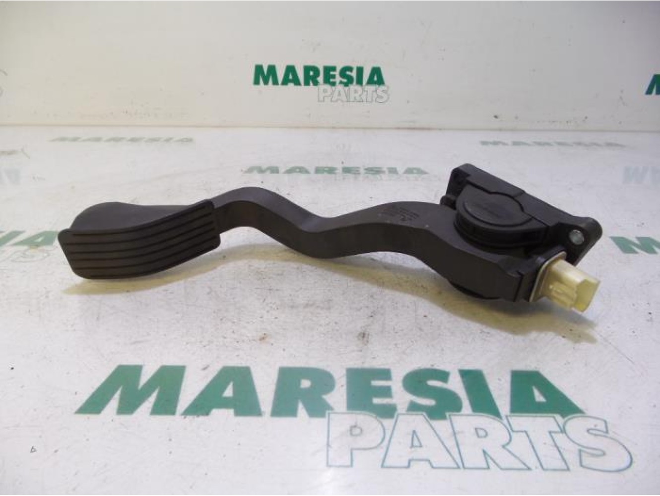 Citroen - Pluriel - Throttle pedal position sensor