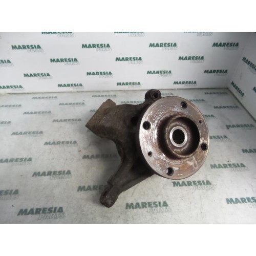 Peugeot - 206 - Knuckle, front right