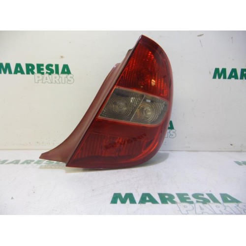 Citroen - C5 - Taillight, right