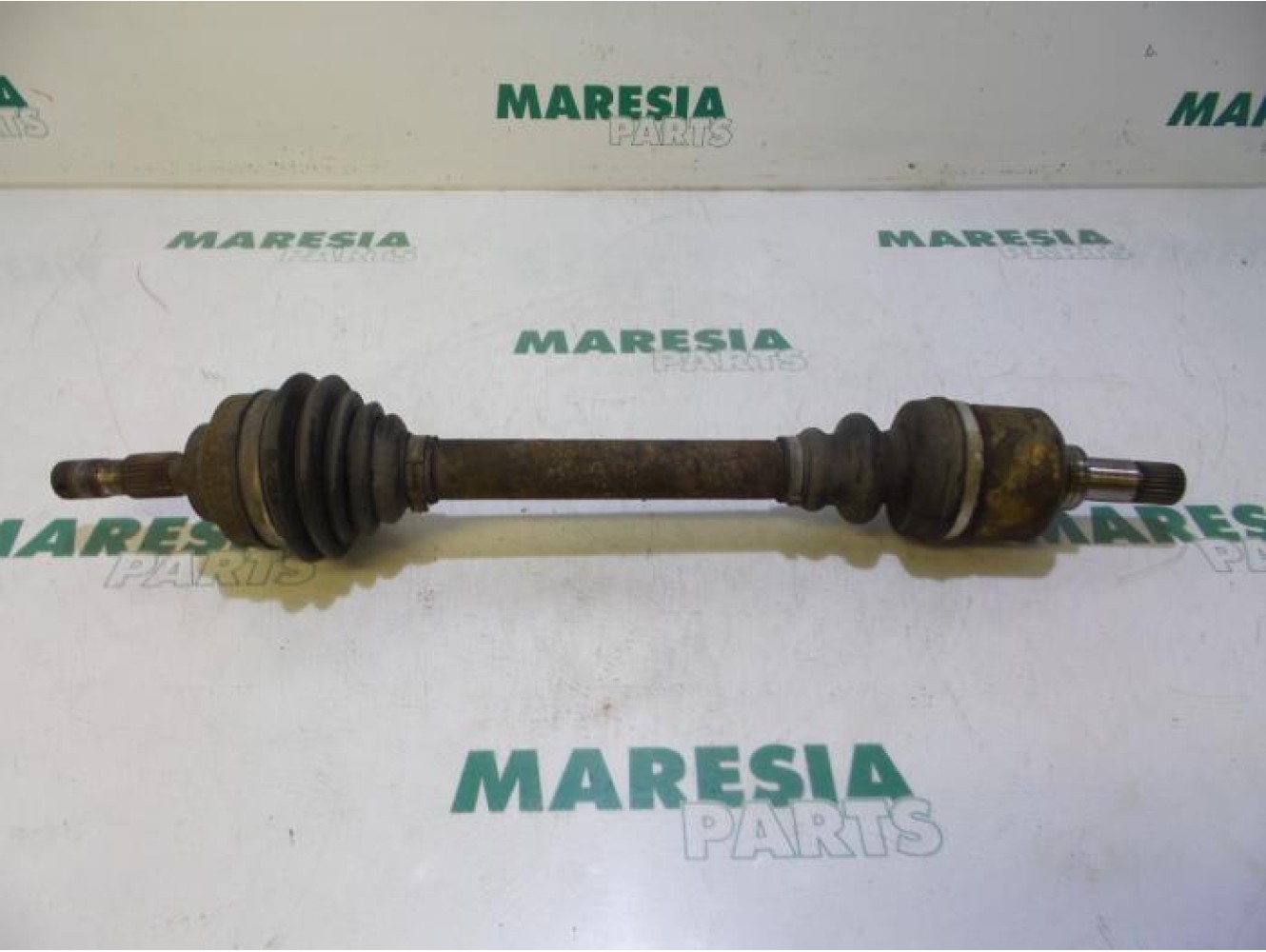Citroen - C5 - Aandrijfas links-voor