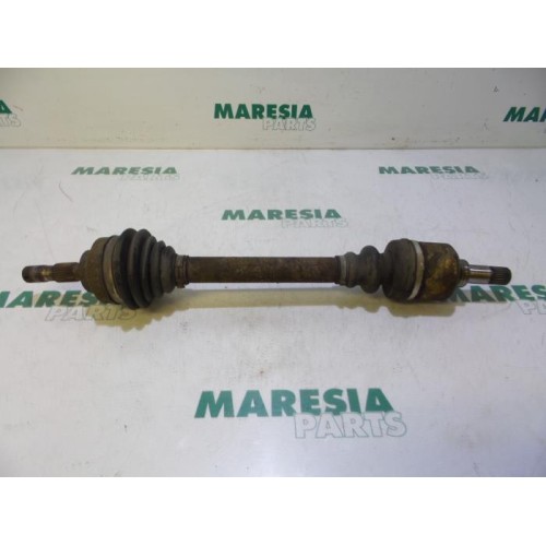 Citroen - C5 - Aandrijfas links-voor