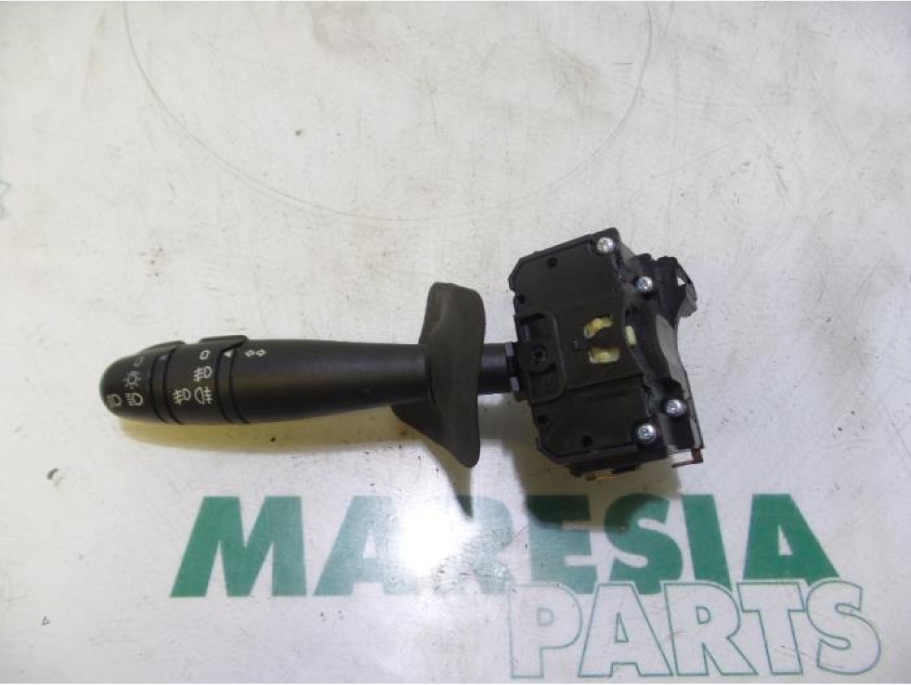 Renault - Megane Scenic - Indicator switch