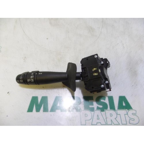 Renault - Megane Scenic - Indicator switch