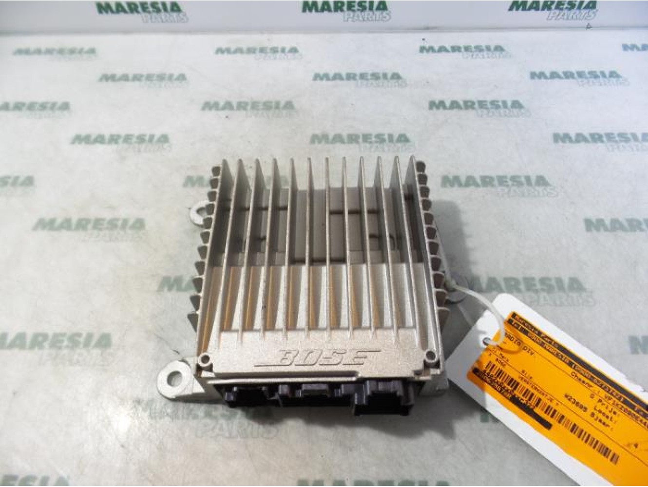 Renault - Megane - Radio amplifier