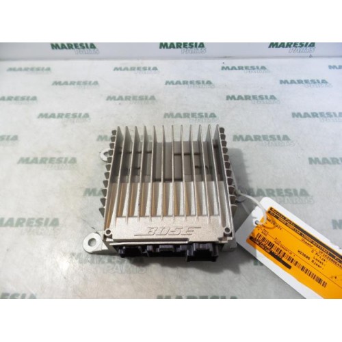 Renault - Megane - Radio amplifier