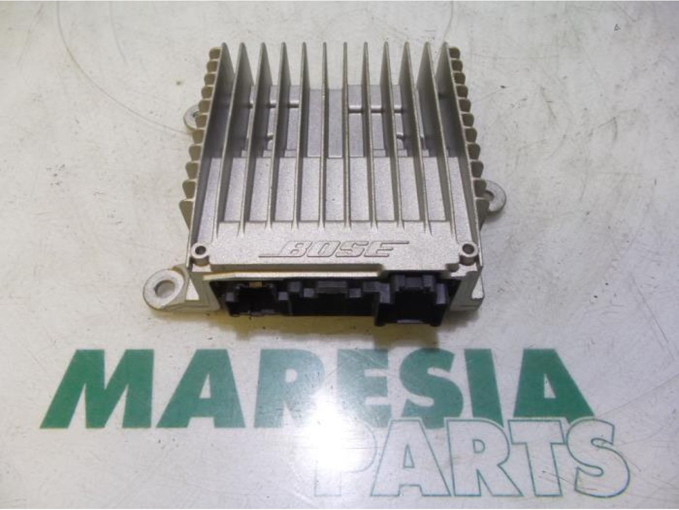 Renault - Megane - Radio amplifier