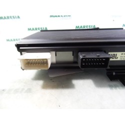 Citroen - C6 - Radio amplifier