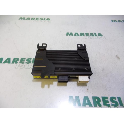 Citroen - C5 - Radio amplifier