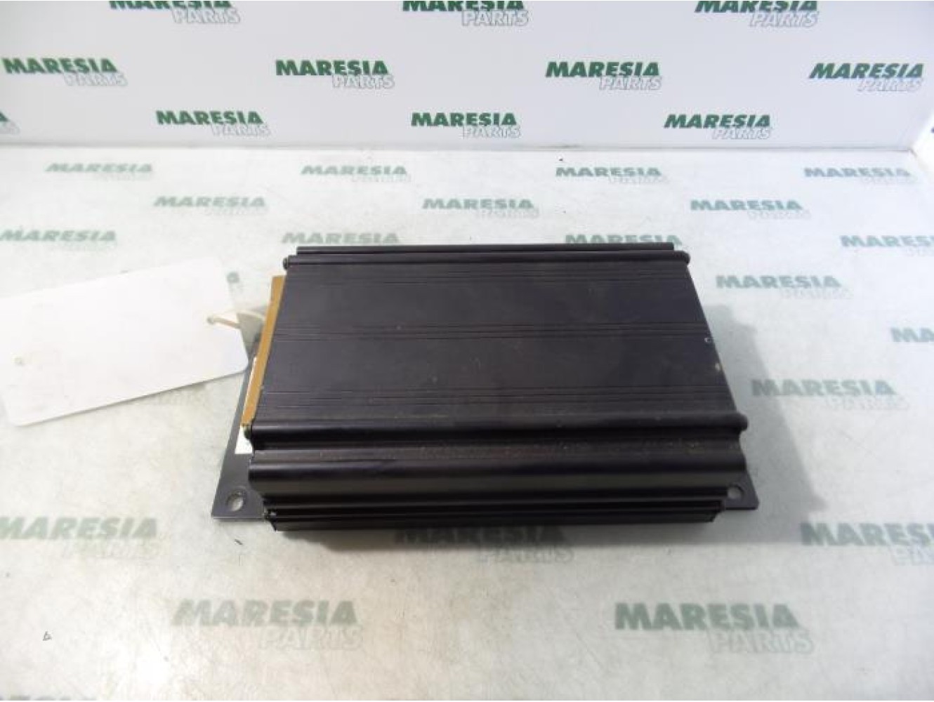 Lancia - Lybra - Radio amplifier