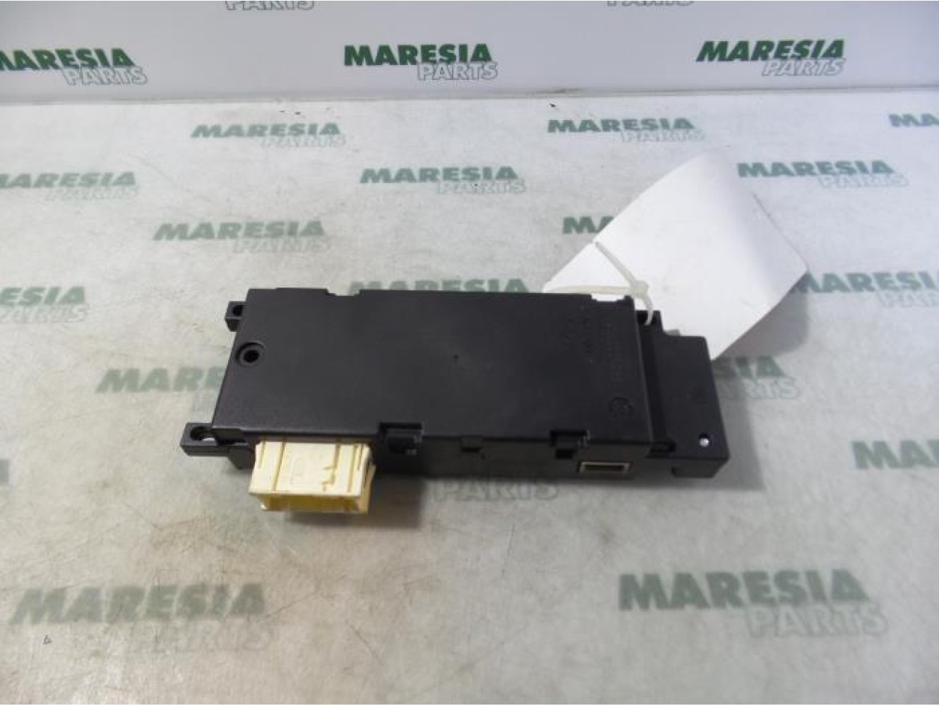 Peugeot - 207 - Radio amplifier