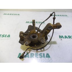 Renault - Clio - Fusee links-voor