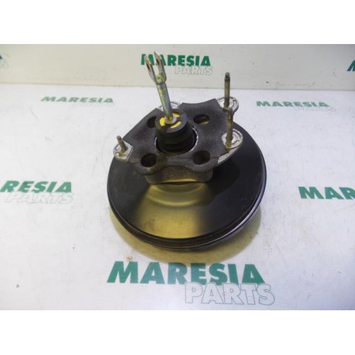 Renault - Clio - Brake servo