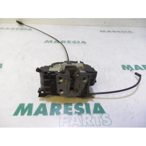 Renault - Clio - Door lock mechanism 2-door, right