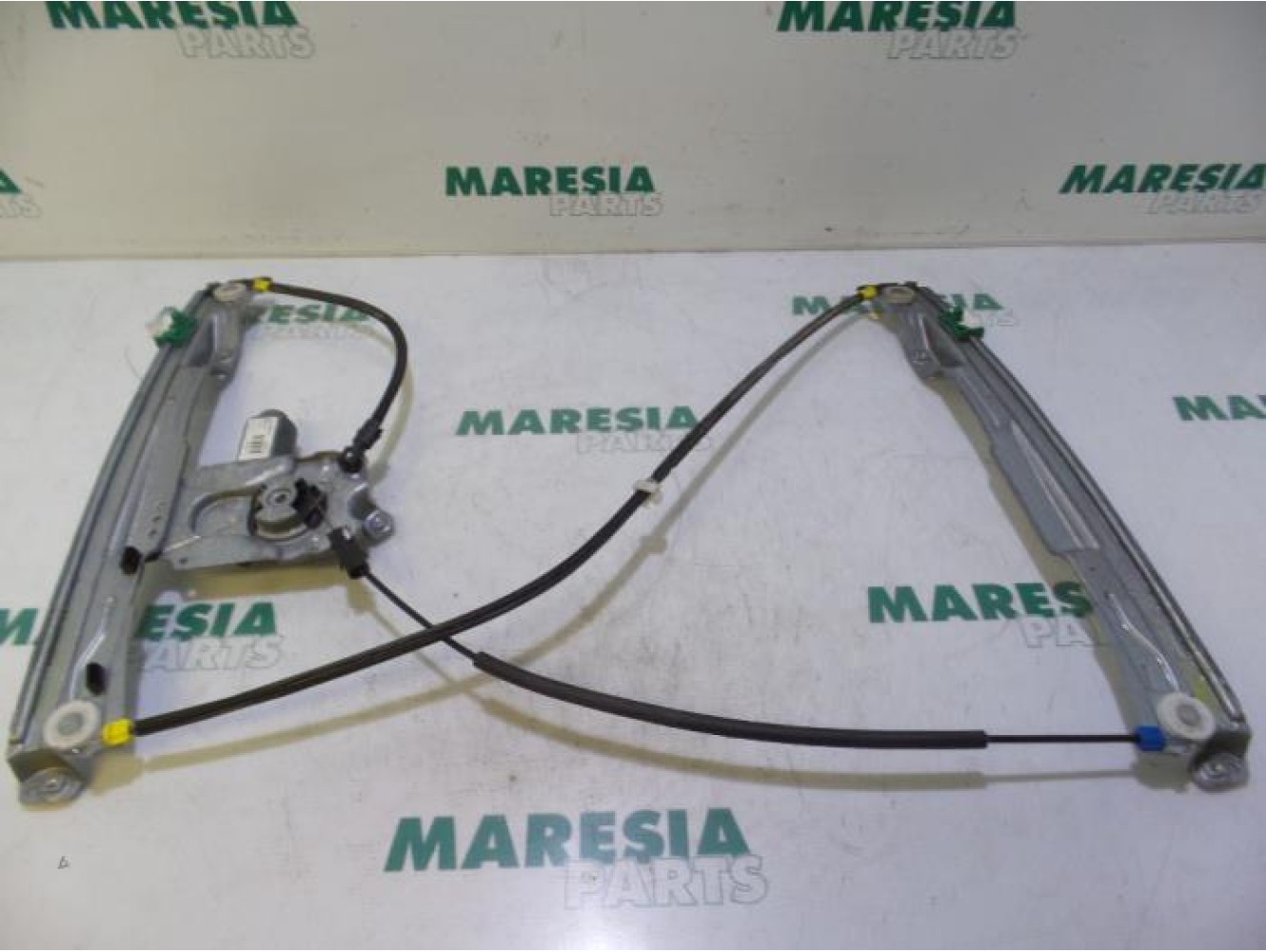 Renault - Clio - Window mechanism 2-door, front right