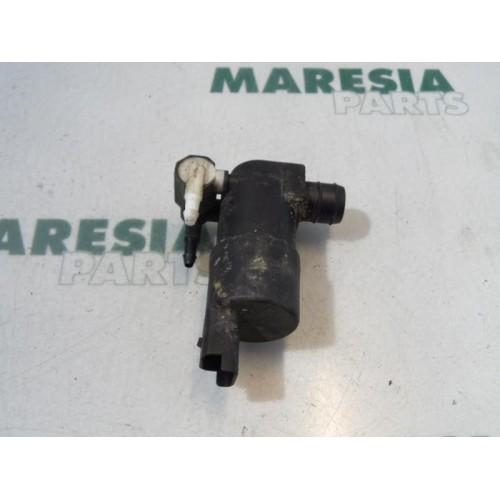 Peugeot - 207 - Scheibensprüherpumpe vorne