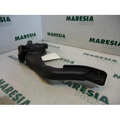 Peugeot - 207 - Gaspedalposition Sensor