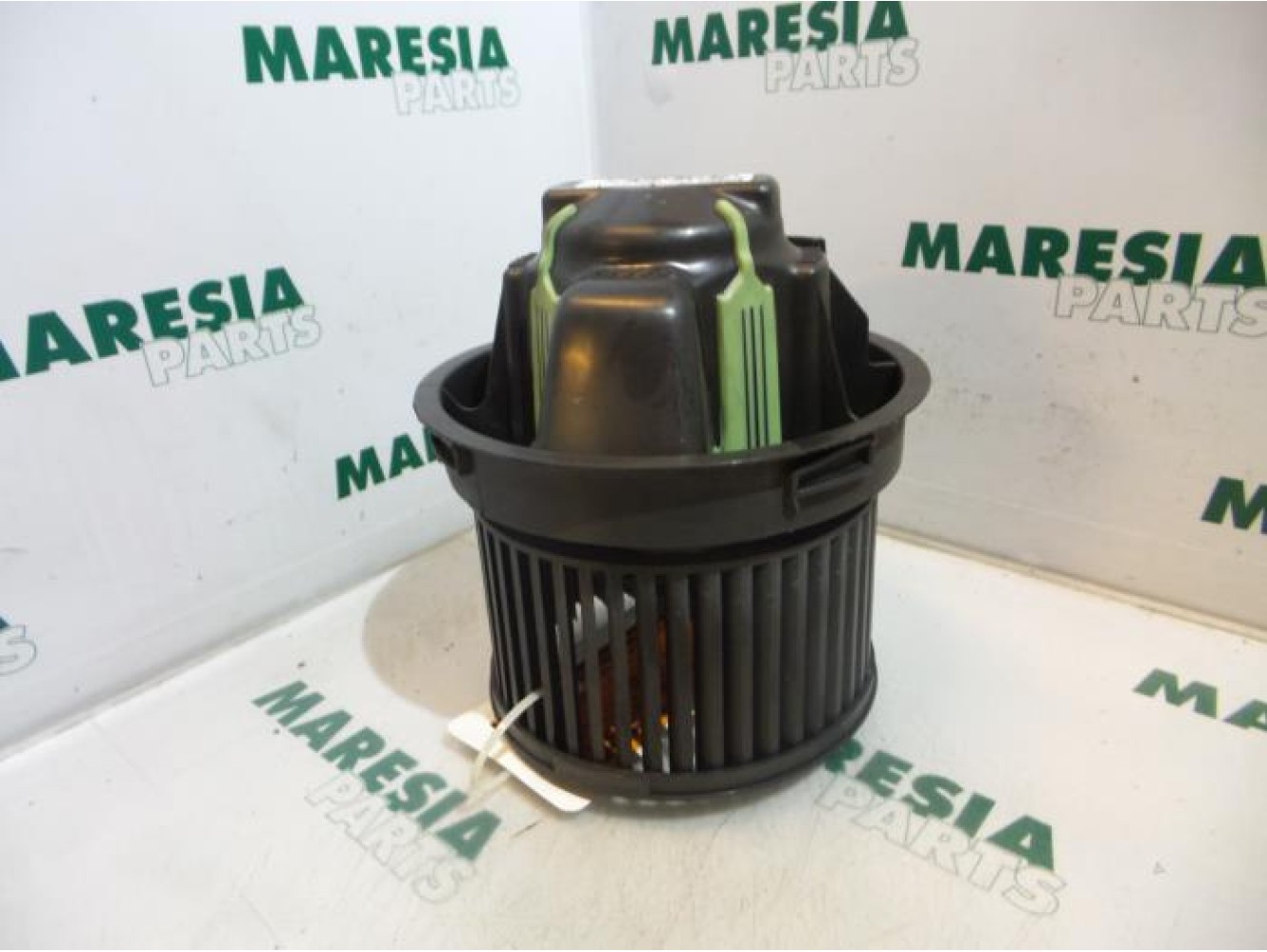 Peugeot - 207 - Heating and ventilation fan motor