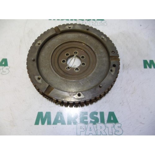 Renault - Clio - Flywheel