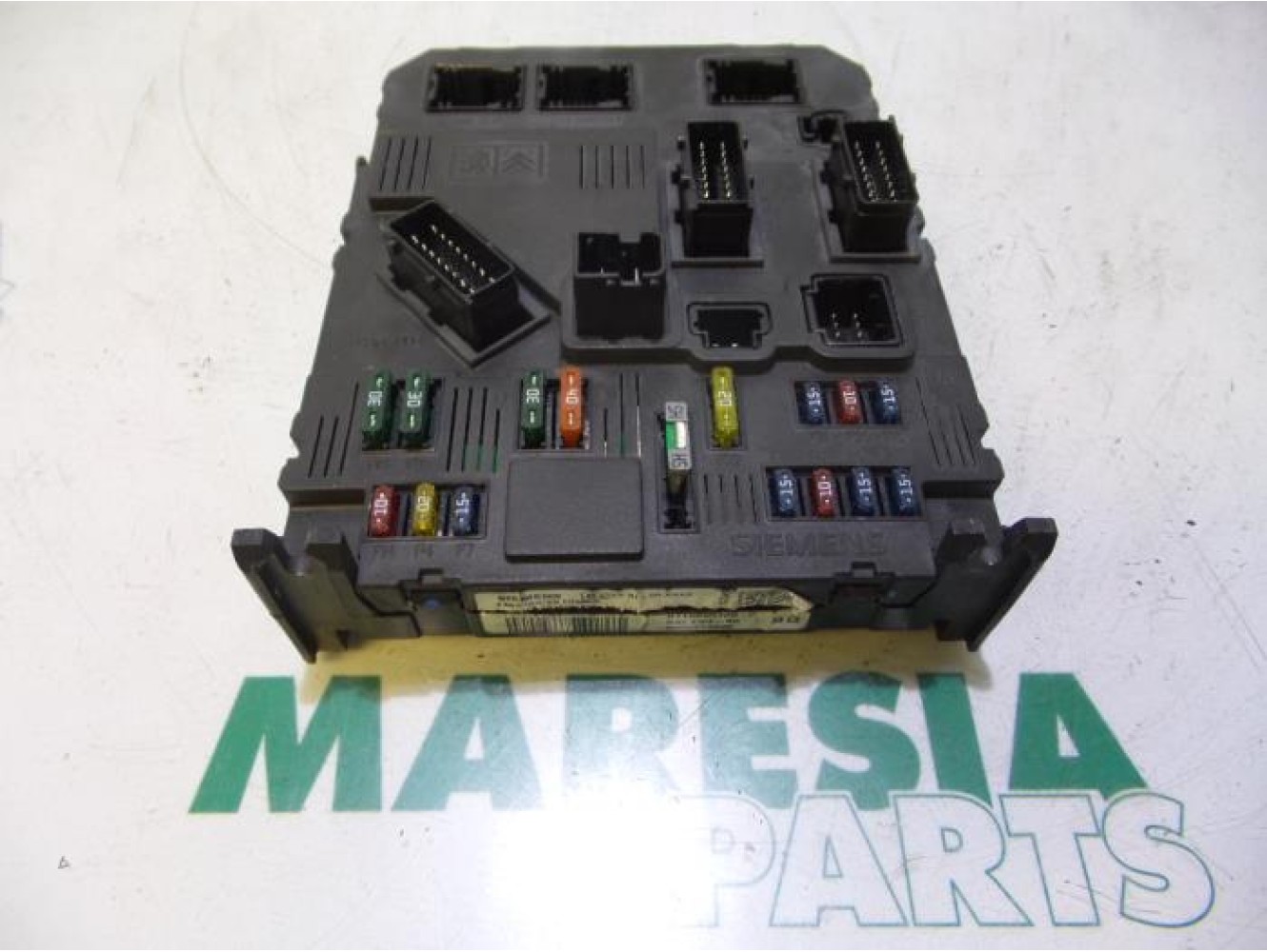 Peugeot - 206 - Fuse box
