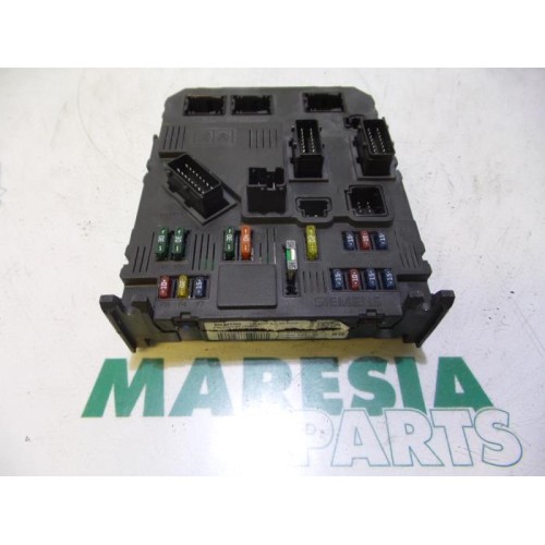 Peugeot - 206 - Fuse box