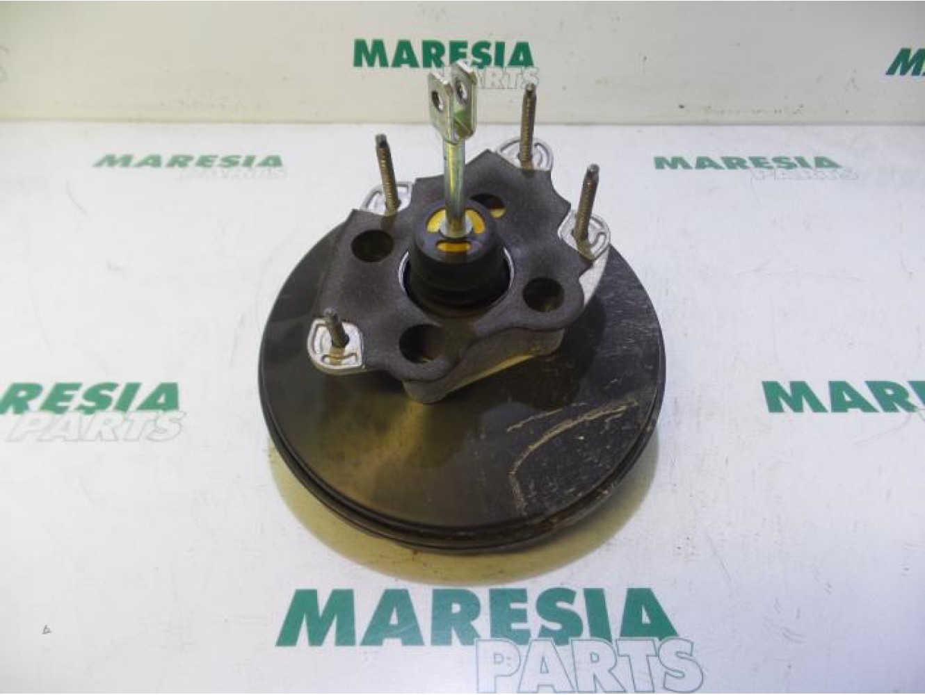 Renault - Clio - Brake servo