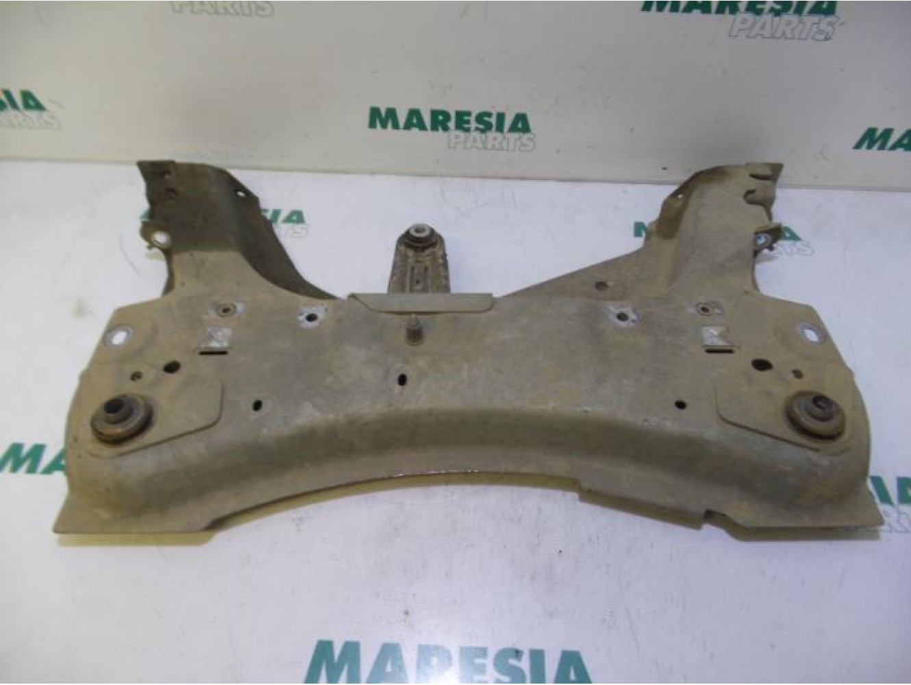 Renault - Clio - Subframe