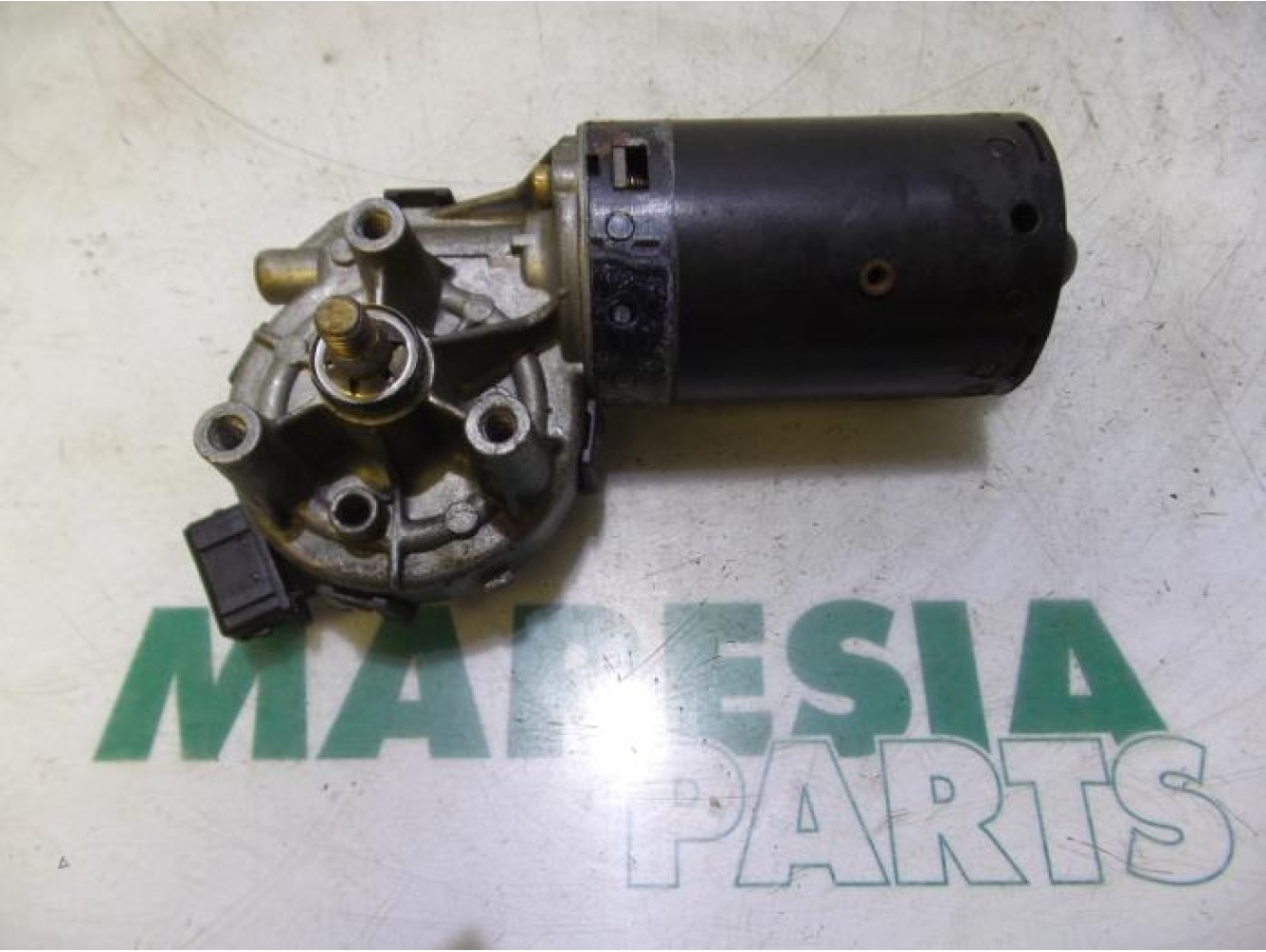 Peugeot - 206 - Front wiper motor