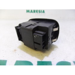 Peugeot - 206 - Multi-functional window switch