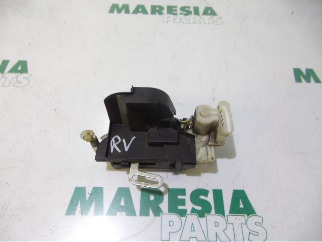 Fiat - Punto - Front door lock mechanism 4-door, right