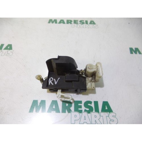 Fiat - Punto - Front door lock mechanism 4-door, right