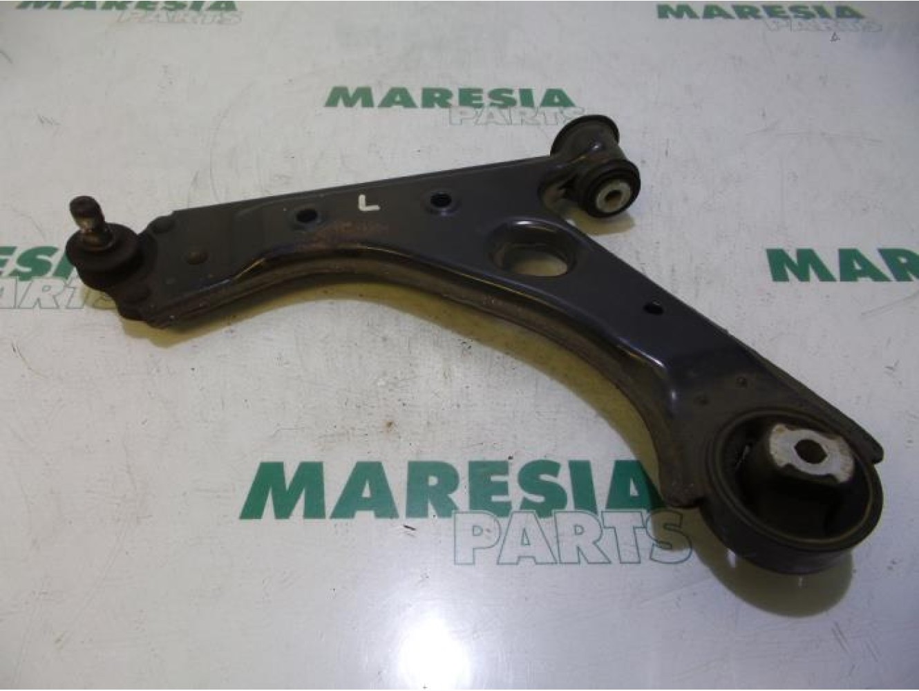 Fiat - Punto - Querlenker unten links vorne