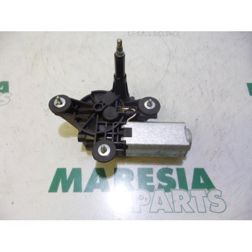 Fiat - Panda - Scheibenwischermotor hinten
