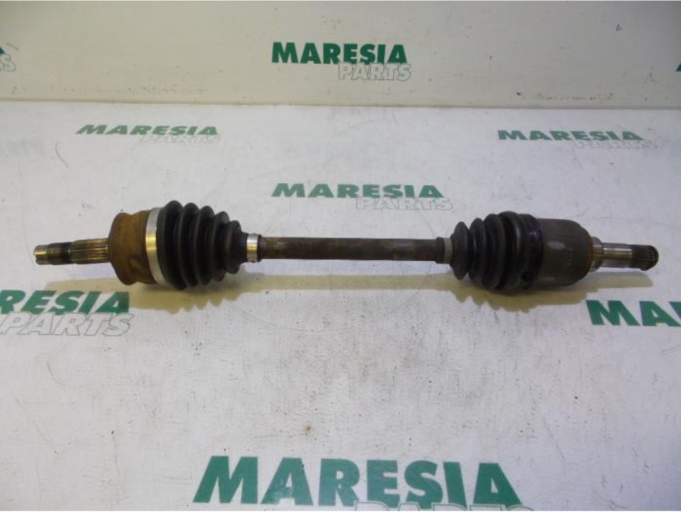Fiat - Panda - Aandrijfas links-voor